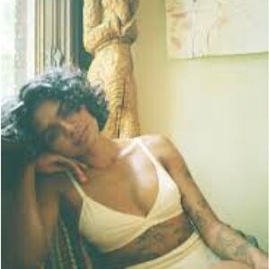 ARQ Magda Bralette Burgundy